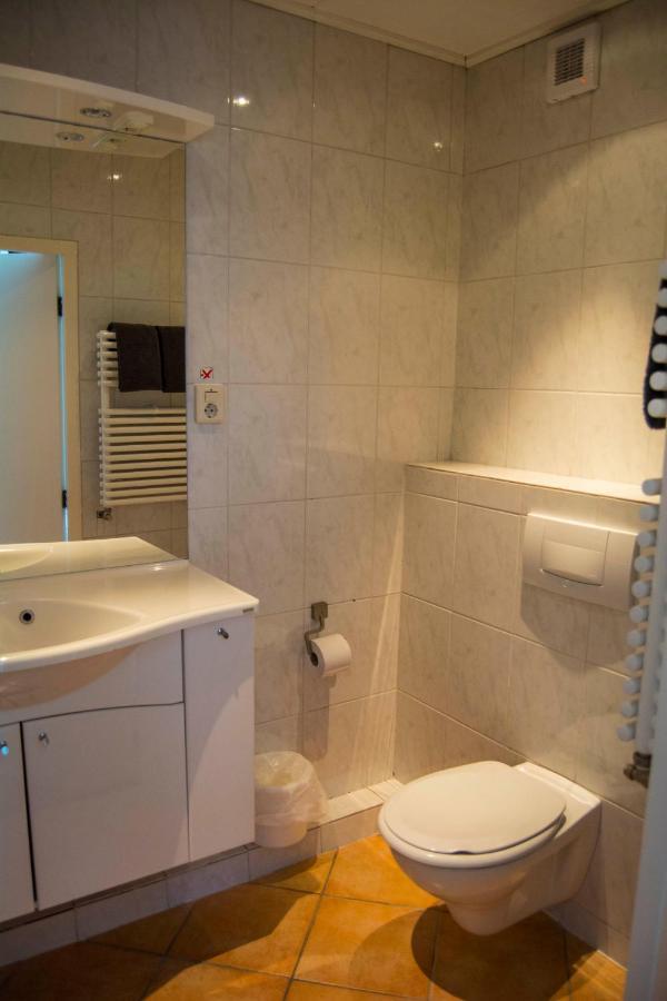 In De Witte Handt Midsland Extérieur photo